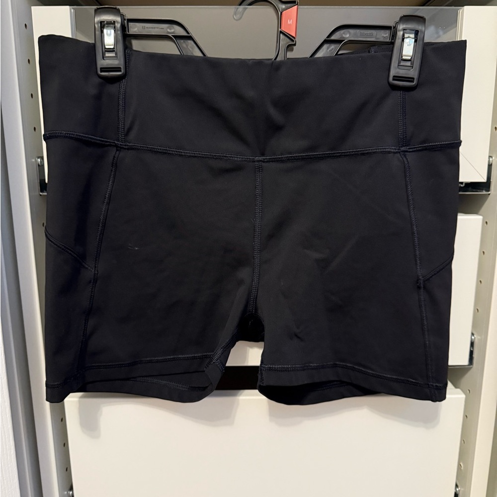 Athleta Shorts M